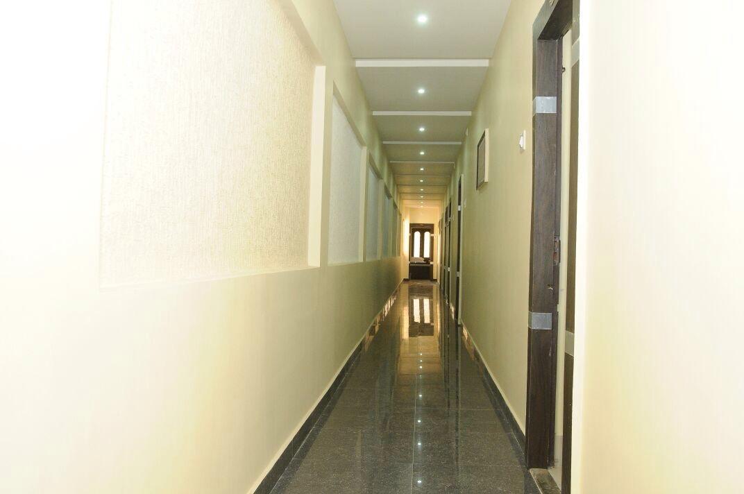 Tripura Sundari Residency Hotel Madanapalle Eksteriør billede