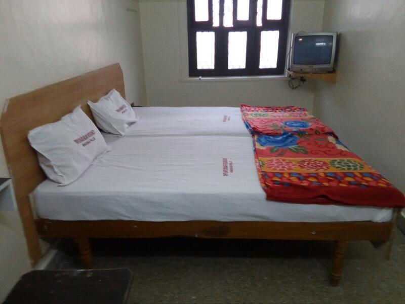 Tripura Sundari Residency Hotel Madanapalle Eksteriør billede